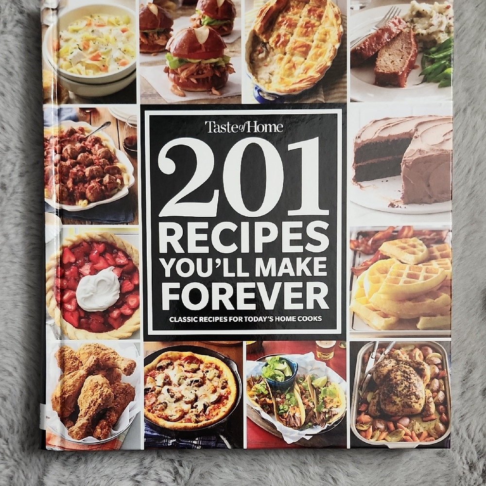 Taste of Home Cookbook‎